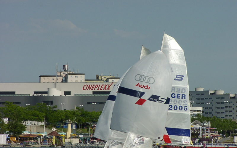 SB20 Segelboote bei Regatta in Wien