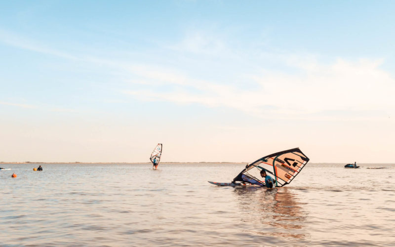 Surf-Opening: No racing today