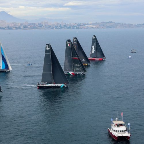 Auftakt zum Ocean Race: Team Malizia gewinnt erstes Hafenrennen in Alicante