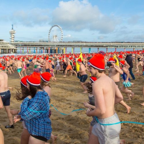Neujahrsschwimmen – eine eiskalte Tradition aus den Niederlanden