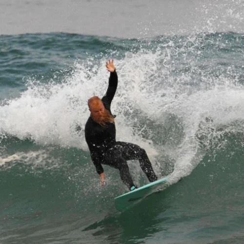 Weltrekord für die längste Surf Session für den guten Zweck gebrochen
