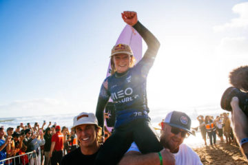 WSL Championship Tour Stopp 3 – Überraschender Sieg für Newcomerin Caitlin Simmers