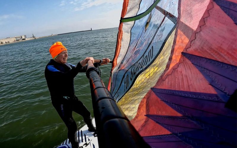 ältester Windsurfer