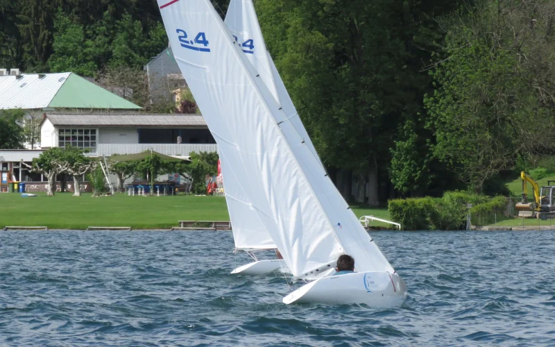 Inklusive Segelregatta 2.4 mR macht Stopp am Wörthersee – mit LIVESTREAM