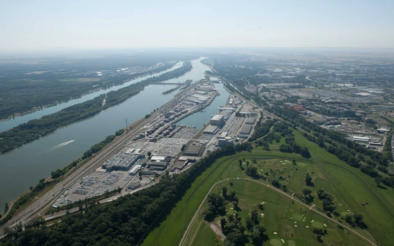 Der Hafen Wien bekommt ein Filmstudio und baut seine Position als Wirtschaftsfaktor weiter aus.