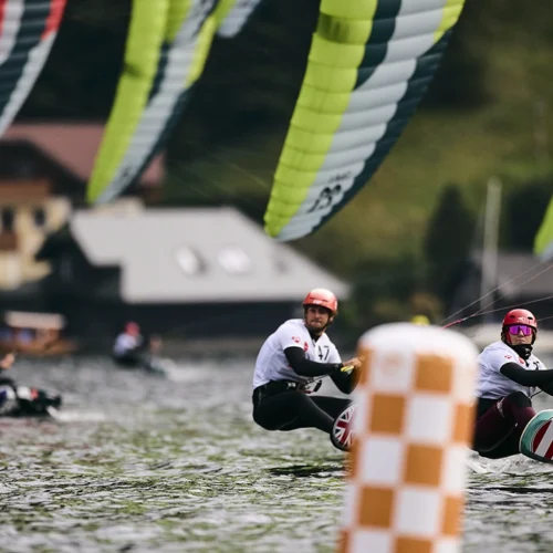 Kitefoil Grand Prix: Favoriten triumphieren am Traunsee